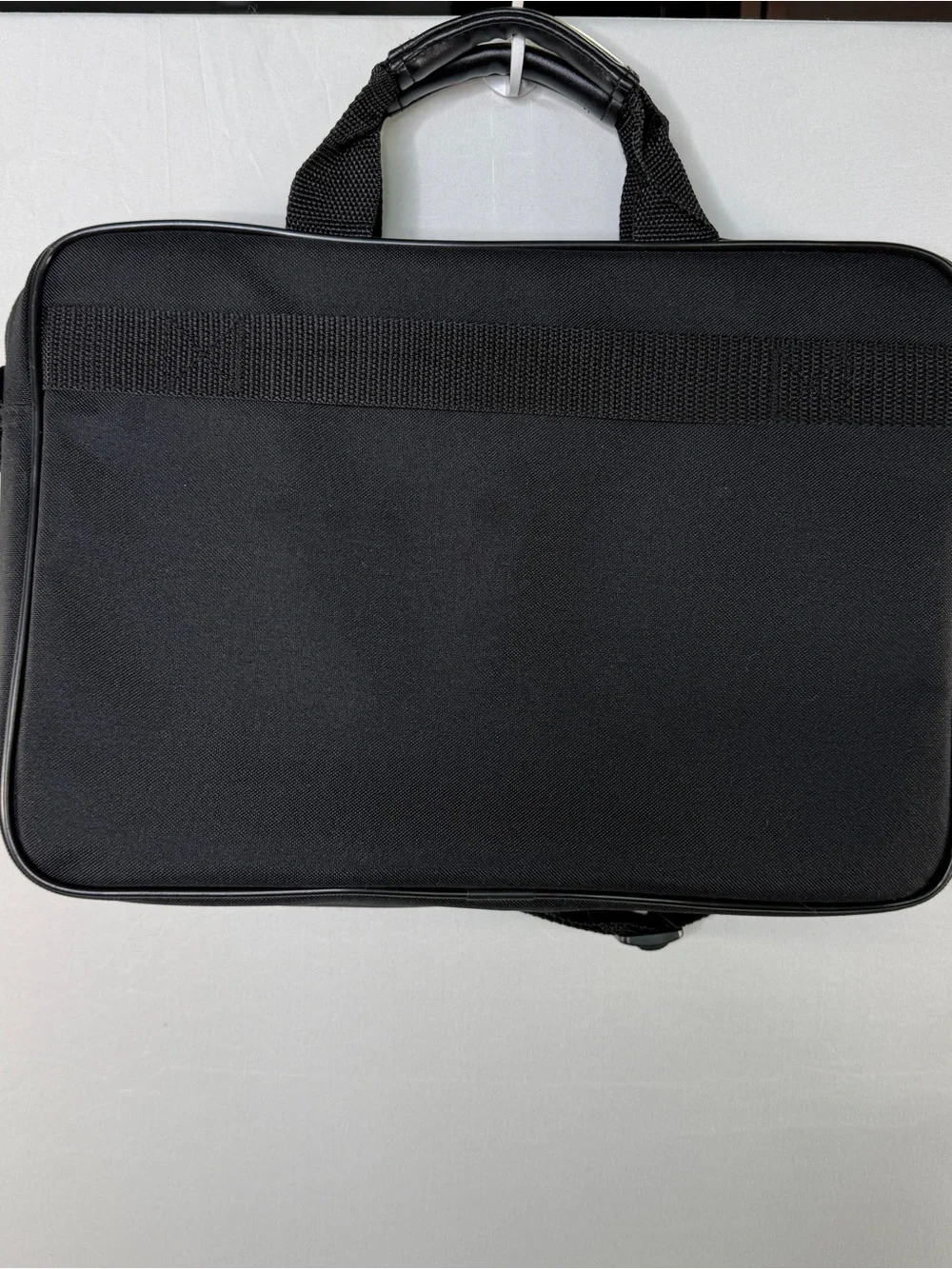 HP Black Laptop Messenger Bag with Shoulder Strap